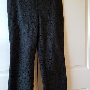 Unusual Italian  Cropped Pant. 65 % cotton.